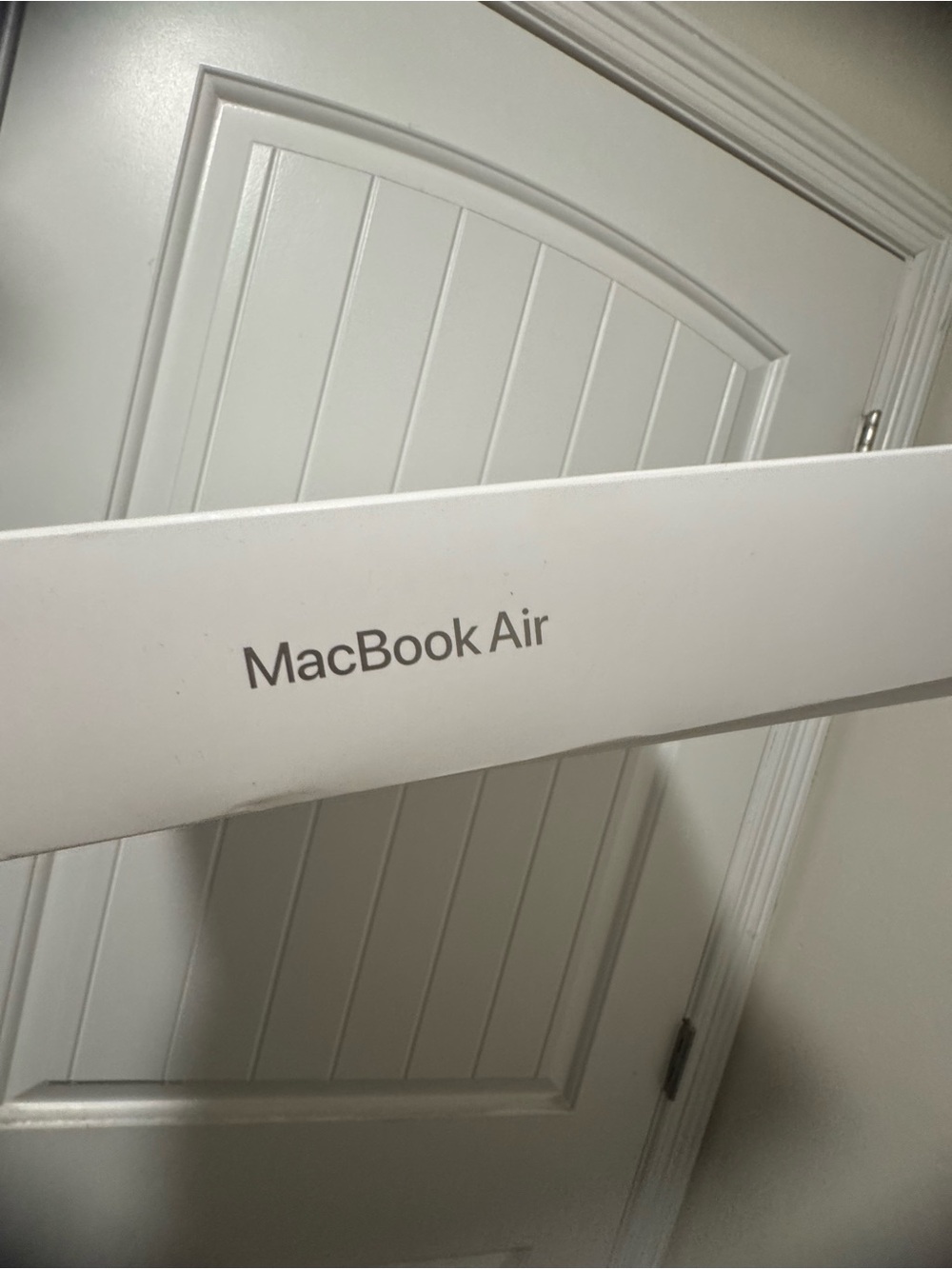 NIB Apple Macbook Air in Starlight - Picture 2 of 7